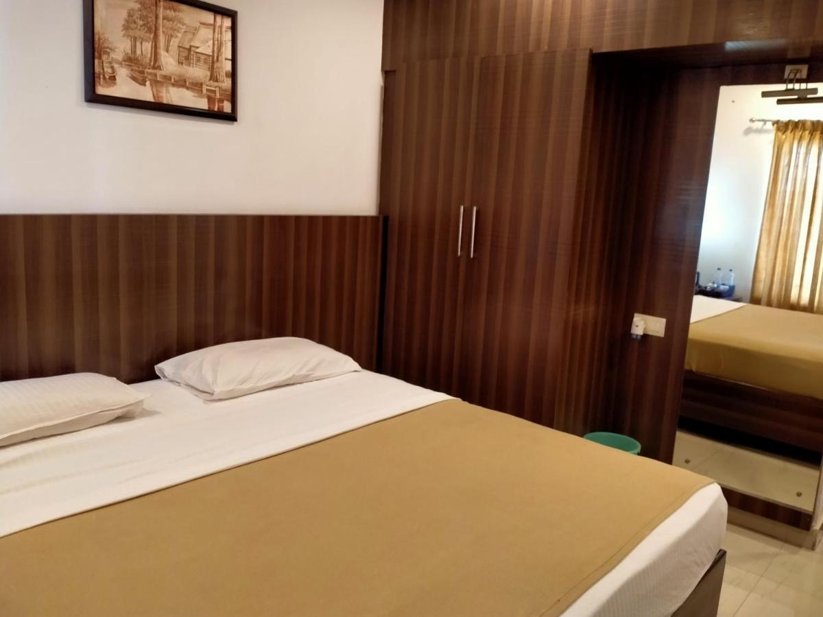 Hotel Green Park Suites Manipal Exteriér fotografie